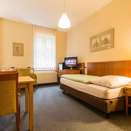 Hostel Nina Katowice Ngoại thất bức ảnh