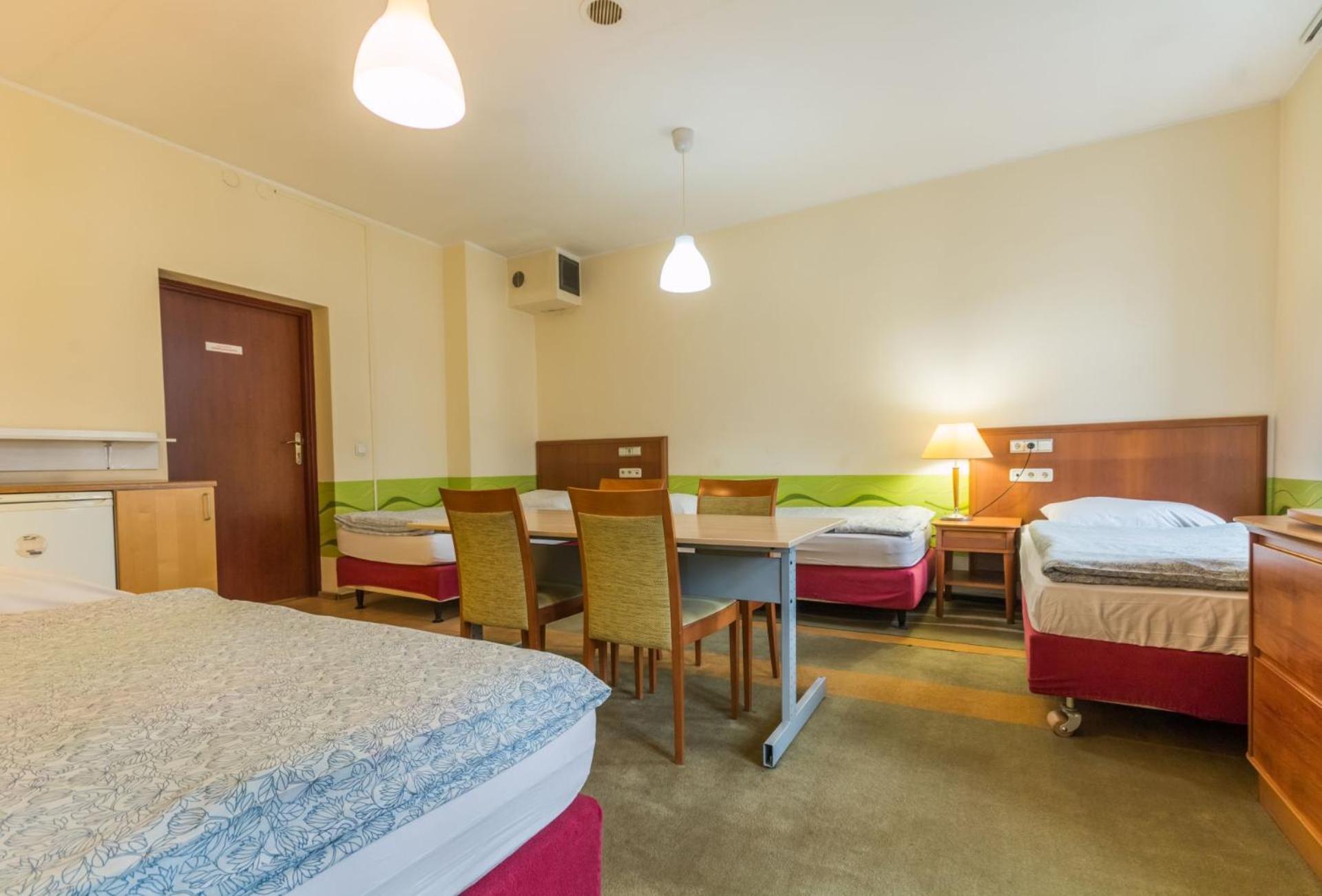 Hostel Nina Katowice Ngoại thất bức ảnh